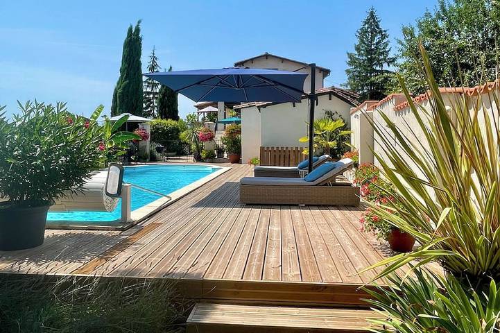 Gîte pour 2 personnes, avec Terrasse et Jardin à Saint-Séverin