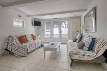 Gîte pour 4 personnes, avec jardin et terrasse à Saint-Michel-Chef-Chef