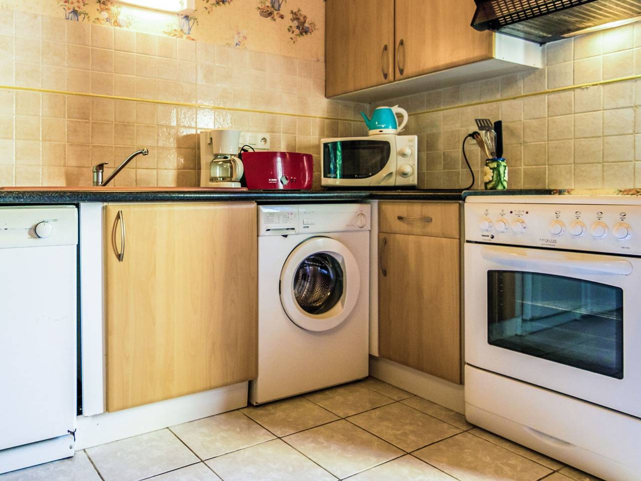 Quiet holiday home with shared pool in Salignac-Eyvigues, Périgord Noir