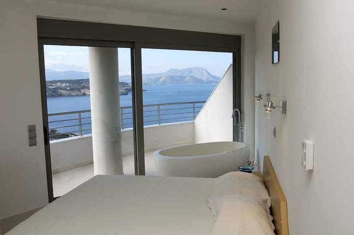 Eine atemberaubende Villa auf einem völlig privaten Vorgebirge in Kokkino Chorio, Vamos