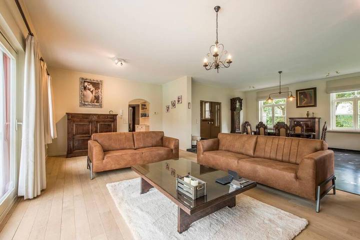 Ferienhaus für 6 Personen, mit Sauna und Garten sowie Terrasse und Pool in Damme (Belgien) - 2