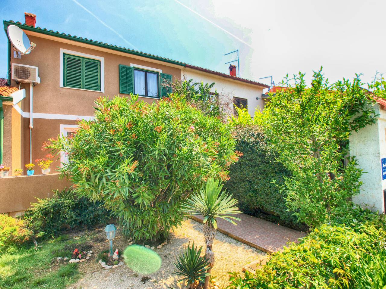 Apartamento entero, Apartamento de vacaciones para 4 personas con terraza in Banjole, Costa sur de Istria