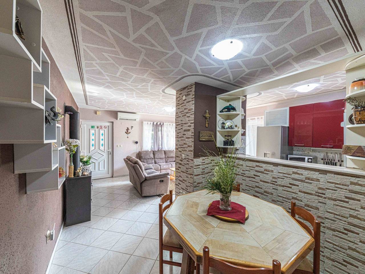 Haus zur alleinigen Nutzung in Kastel Novi, Kaštela