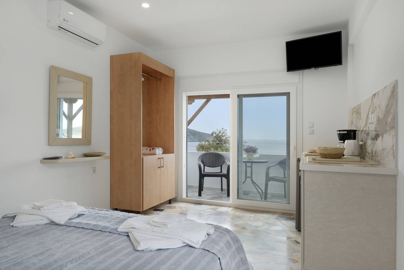 Ganze Wohnung, Apartment 'Double Studio No 9' mit Balkon und Wlan in Panormos, Kalymnos