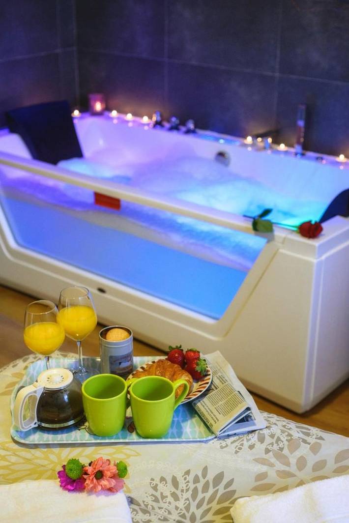 Casa rural para 2 personas, con Balcón y Jacuzzi además de Terraza y Jardín en Riello