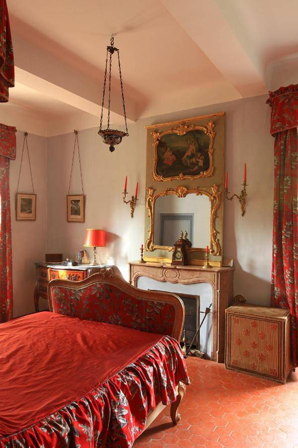 Location de vacances pour 2 personnes, avec jardin ainsi que vue et piscine à Taradeau - 2