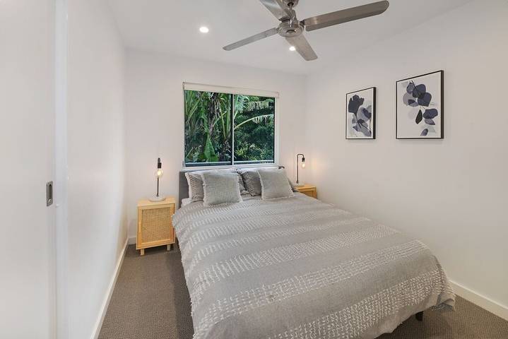 Holiday home for 10 people, with garden and balcony, with pets in Avoca Beach