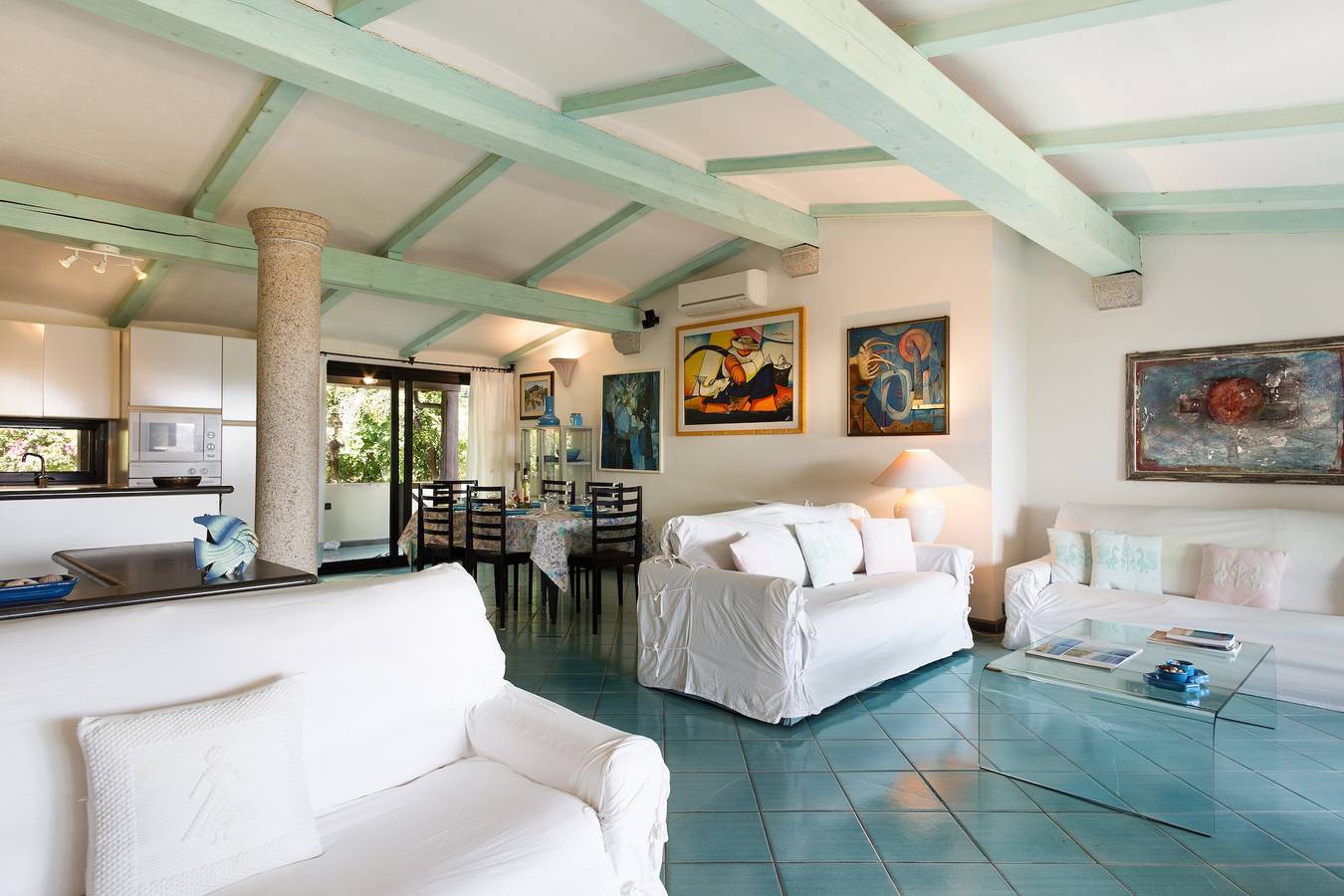 Casa vacanze 'Villa Vanessa' con vista mare, Wi-Fi e aria condizionata in Punta Molara, San Teodoro