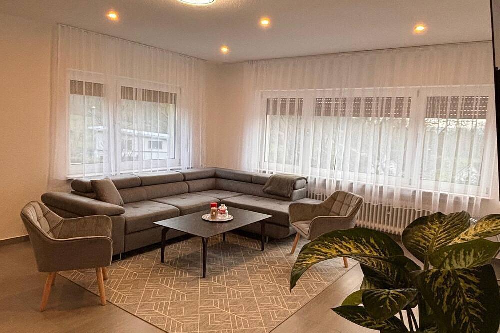 Ferienwohnung Nera mit schönem Ausblick und ruhiger Atmosphäre in Gelnhausen, Main-Kinzig-Kreis