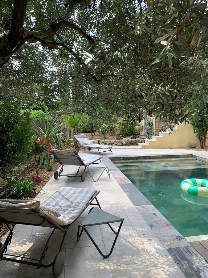 Location de vacances pour 6 personnes, avec jardin ainsi que vue et piscine à Saint-Maximin (Nimes) - 4