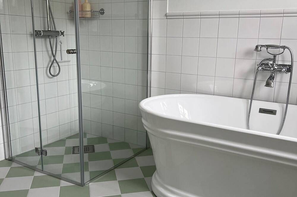 Einzigartige Landvilla aus dem 17. Jahrhundert in der Nähe von Stockholm in Mälaren
