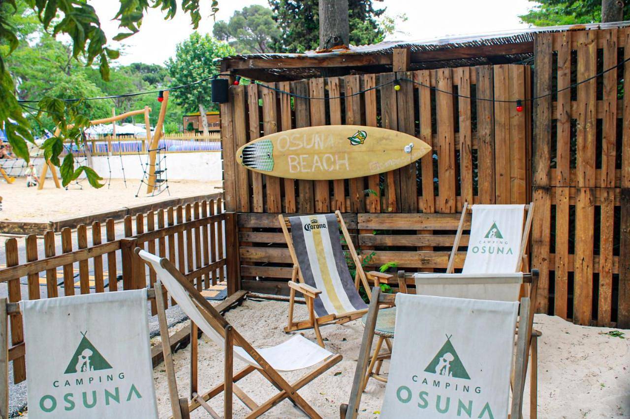 Camping Osuna in Barajas (desambiguación), Madrid