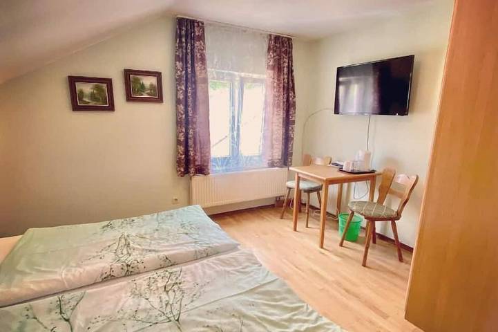 Ganze Wohnung, Appartement (40qm) mit Balkon, Garten und Grillmöglichkeit in Essing, Altmühltal