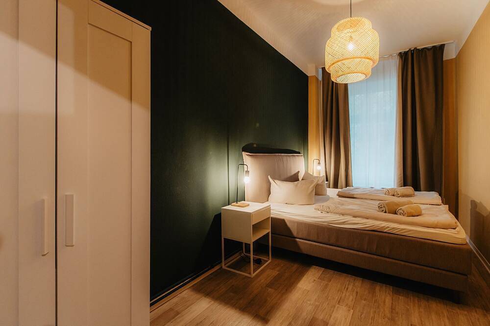 Apartamento entero, *Grand Botanical* 4-room apartment with kitchen - Luga Homes - Townhouse in Leipzig Mitte, Leipzig