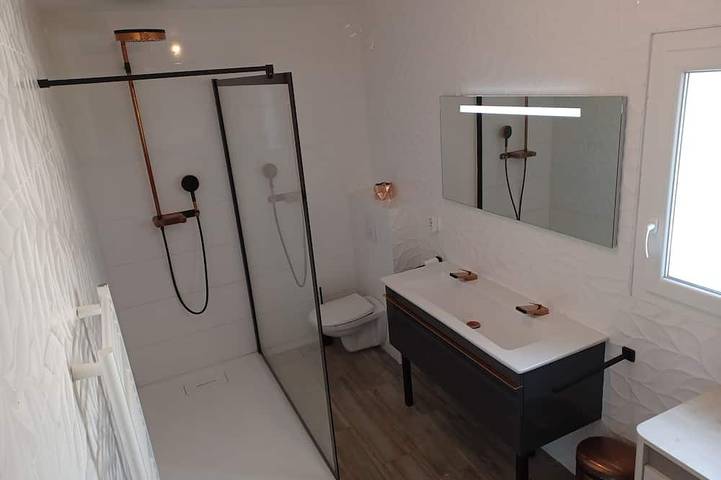 Location de vacances pour 4 personnes, avec jardin et terrasse à Jonquerettes - 4