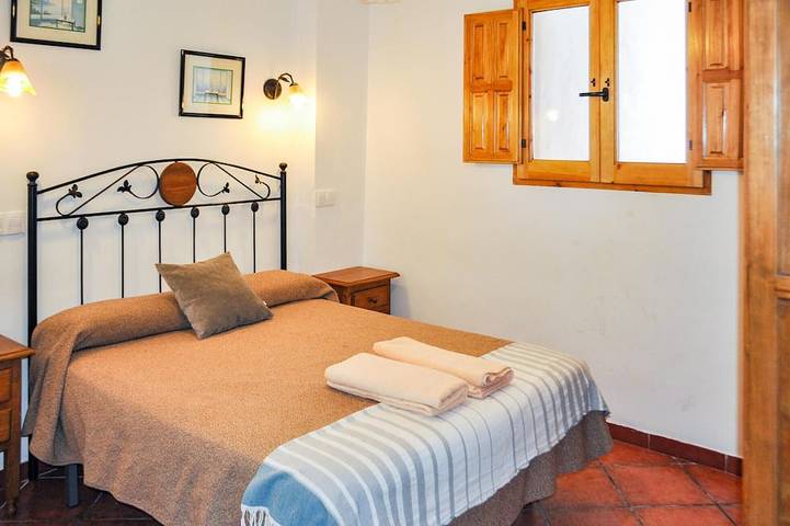Preciosa casa en Montefrío con piscina privada, que puede ser interior o. in Montefrío, Provincia de Granada