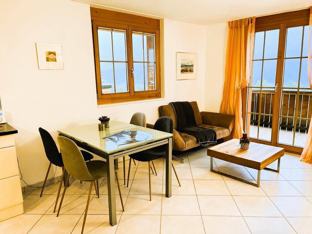 Ganze Ferienwohnung, Ferienwohnung Pfrundmatte mit Panoramablick in Aeschi bei Spiez, Thunersee