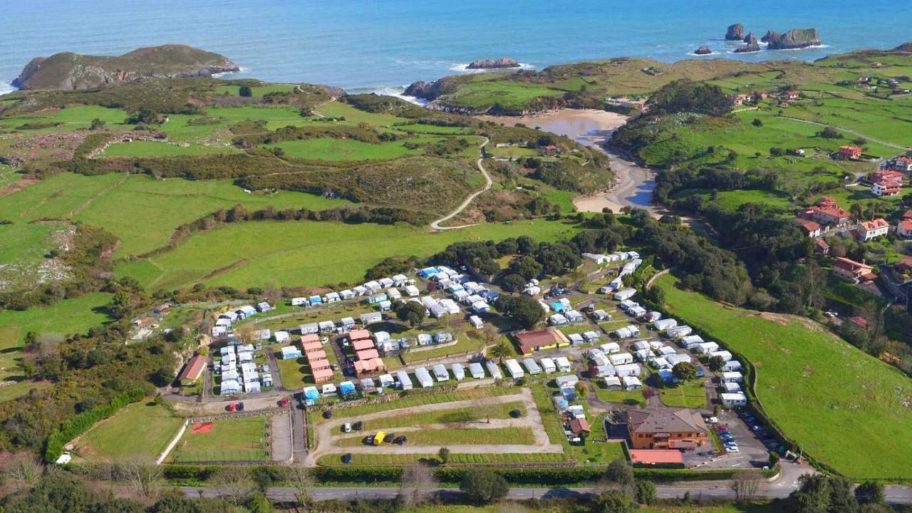 Tent in Playa de Poo (Llanes), Llanes