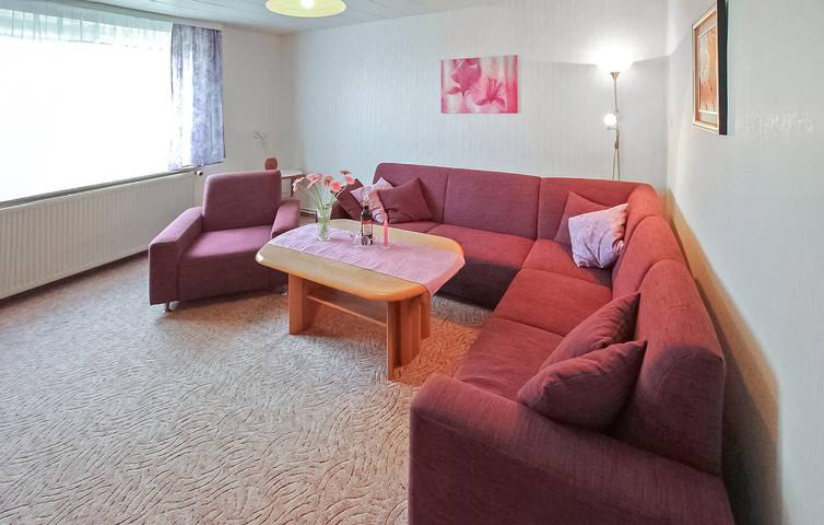 Gemütliches Appartement am Meer mit Parkplatz auf der Terrasse in Ummanz, Rügen