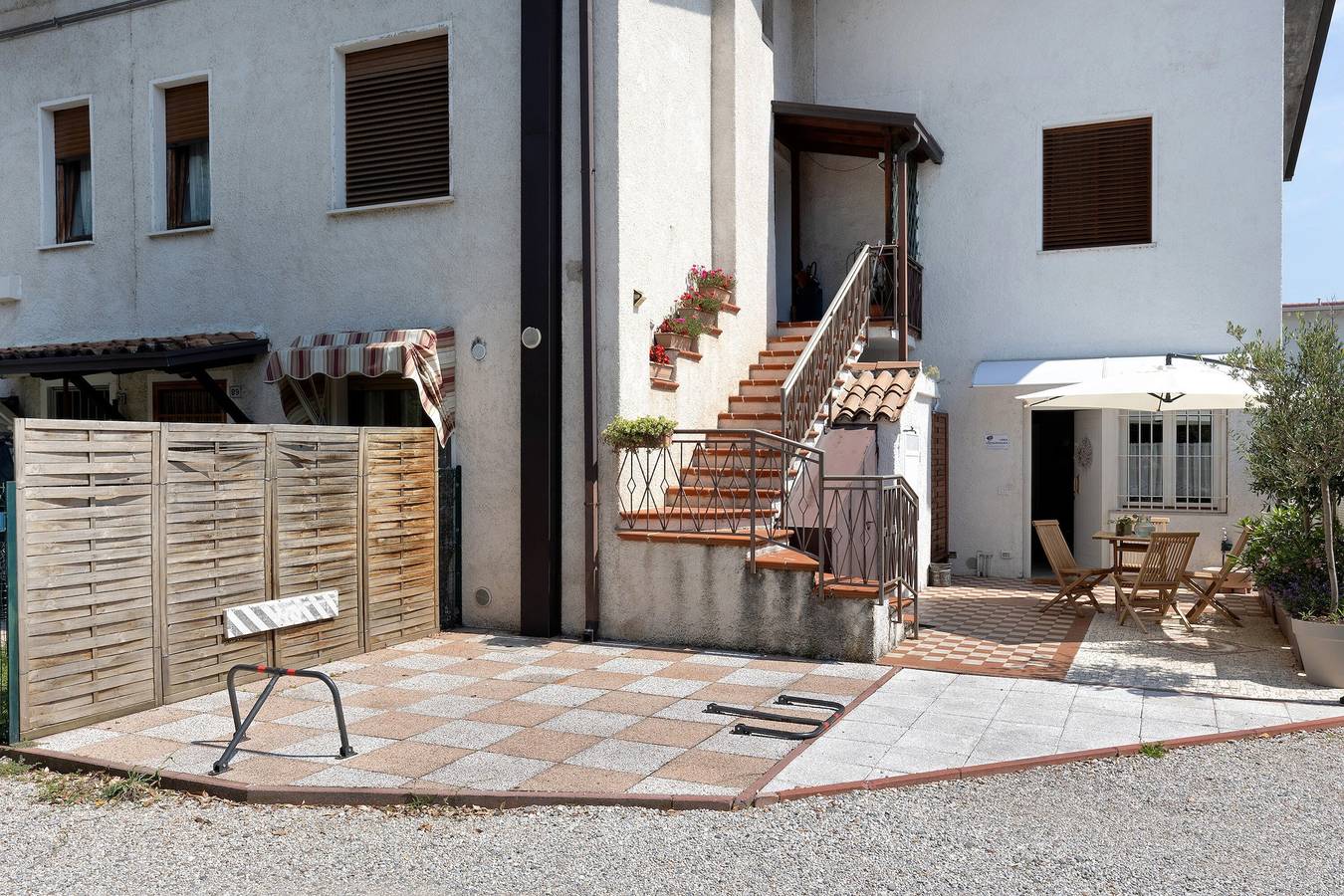 Monolocale intero, Monolocale 'Il Sire - Casa Vacanza' con terrazza privata, Wi-Fi e aria condizionata in Rivoltella del Garda, Desenzano del Garda