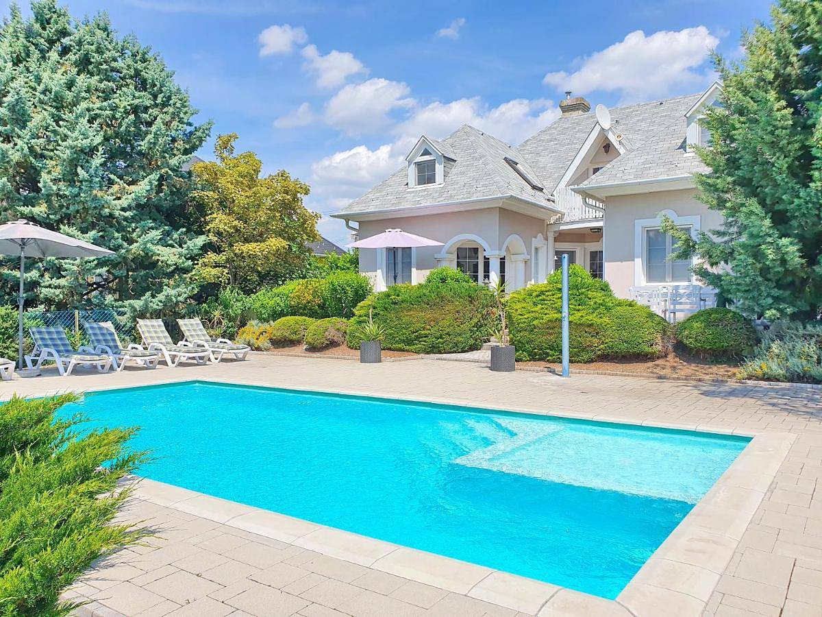 No 74 Villa Betty with swimming pool in Gyenesdias, Balaton Hochland Nationalpark