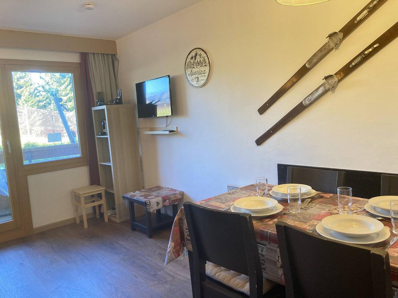 Entire studio, Résidence Saskia 1 - Studio sleeping corner 4 people (B04) in Morzine, Les Portes du Soleil