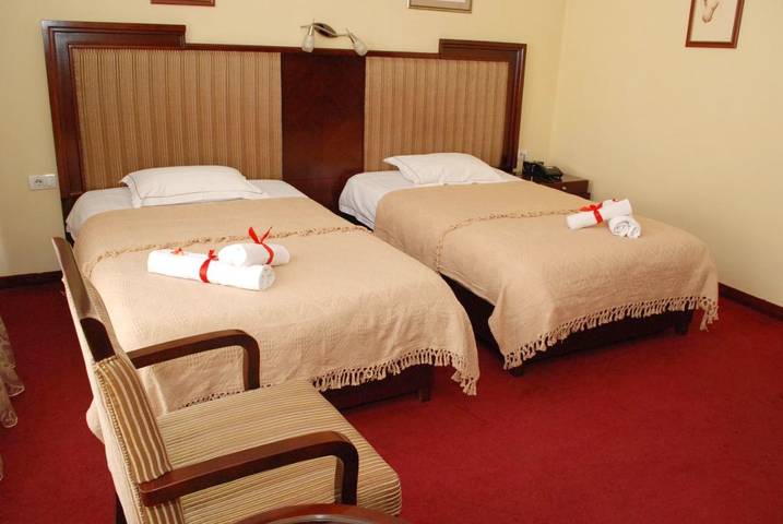 Hôtel pour 2 personnes, avec jardin à Novi Sad - 2