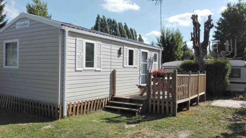 Camping pour 3 personnes, avec Terrasse ainsi que Jardin et Vue
