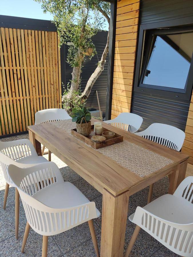 Camping pour 6 personnes, avec vue et terrasse, animaux acceptés à Pakoštane - 4