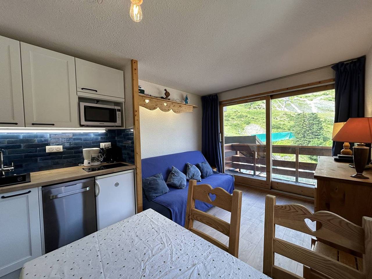 Appartement entier, Charmant 2 pièces à Méribel avec balcon et Wifi, pieds des pistes in Méribel-Mottaret, Les Allues