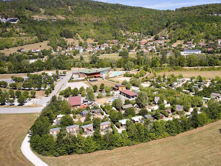Domaine La Roche D’Ully - Bungalow toilé 4 personnes - Lodge Canadienne sans sanitaires in Ornans, Jura Francais