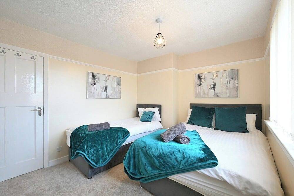 Cosy 3 Bedroom house - Bolton in Bolton, Grand Manchester