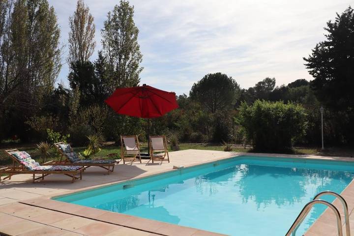 Maison d’hôte pour 2 personnes, avec Terrasse et Jardin ainsi que Piscine et Vue