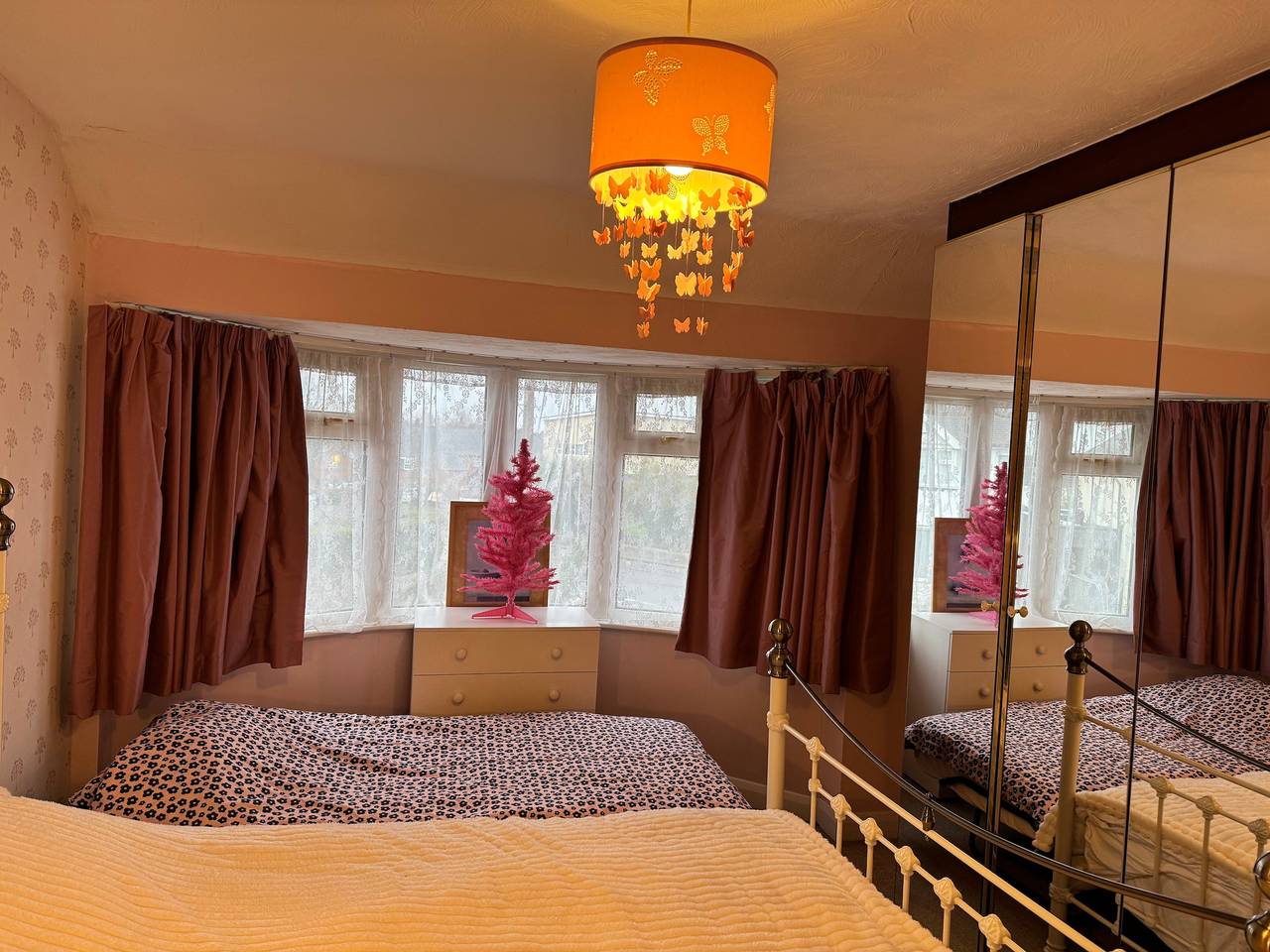 Oxford Villa - 4 Bedrooms 5 Beds Sleep 8 in Oxford, Oxfordshire