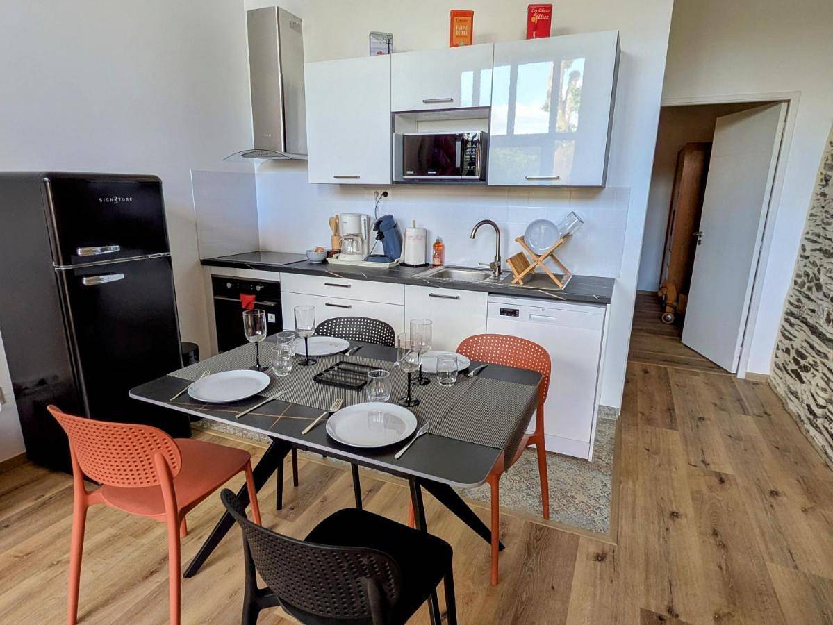 Appartement entier, La Forge - plain-pied, terrasse et calme à La Gacilly in La Gacilly, Région de Vannes