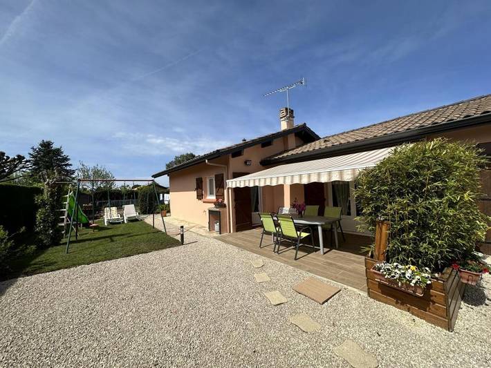 Gîte pour 4 personnes, avec Terrasse ainsi que Jardin et Vue