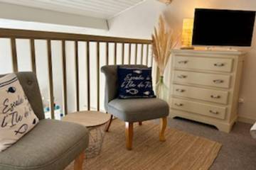 Location De Vacances pour 4 Personnes dans Saint-Martin-de-Ré, Côte des Fleurs, Photo 2