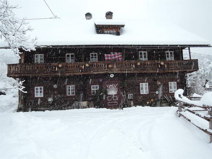Ferienhaus für 4 Personen, mit Balkon und Garten sowie Seeblick und Ausblick am Millstätter See
