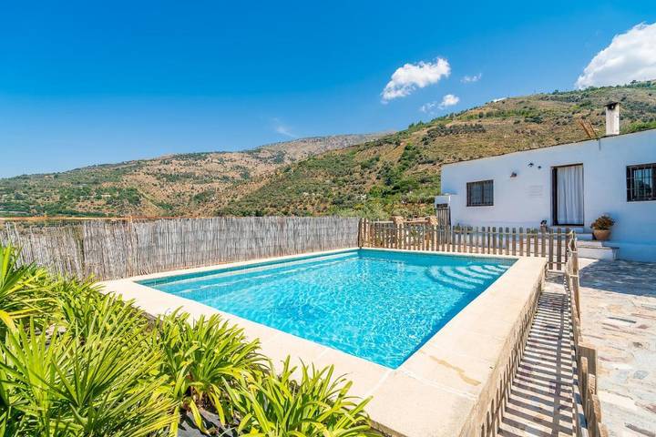 Gîte pour 8 personnes, avec Terrasse et Jardin ainsi que Piscine et Vue à Lanjarón - 2