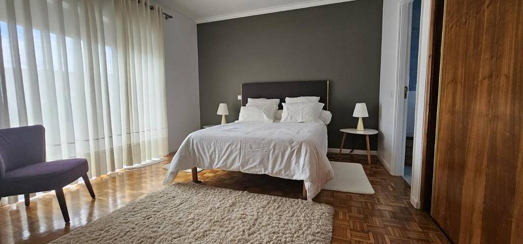 Casa de huéspuedes para 2 personas, con Balcón y Terraza además de Jacuzzi y Jardín en Amares - 3