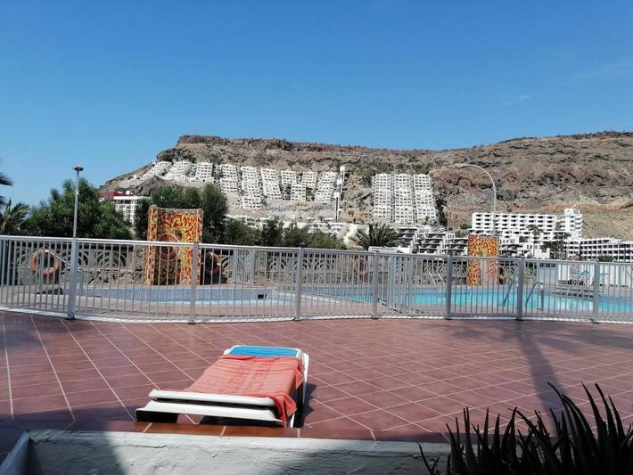 Apartamento para 4 personas, con jardín además de piscina y vistas en Playa del Cura