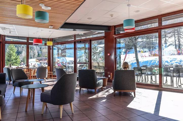 Hôtel pour 2 personnes, avec piscine à Montricher-Albanne - 2