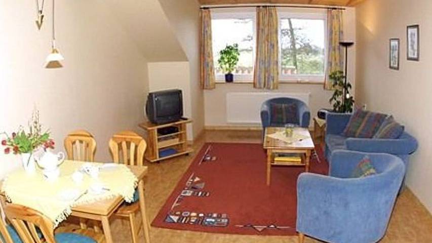 Bauernhof für 4 Personen, mit Garten, kinderfreundlich in Bensersiel