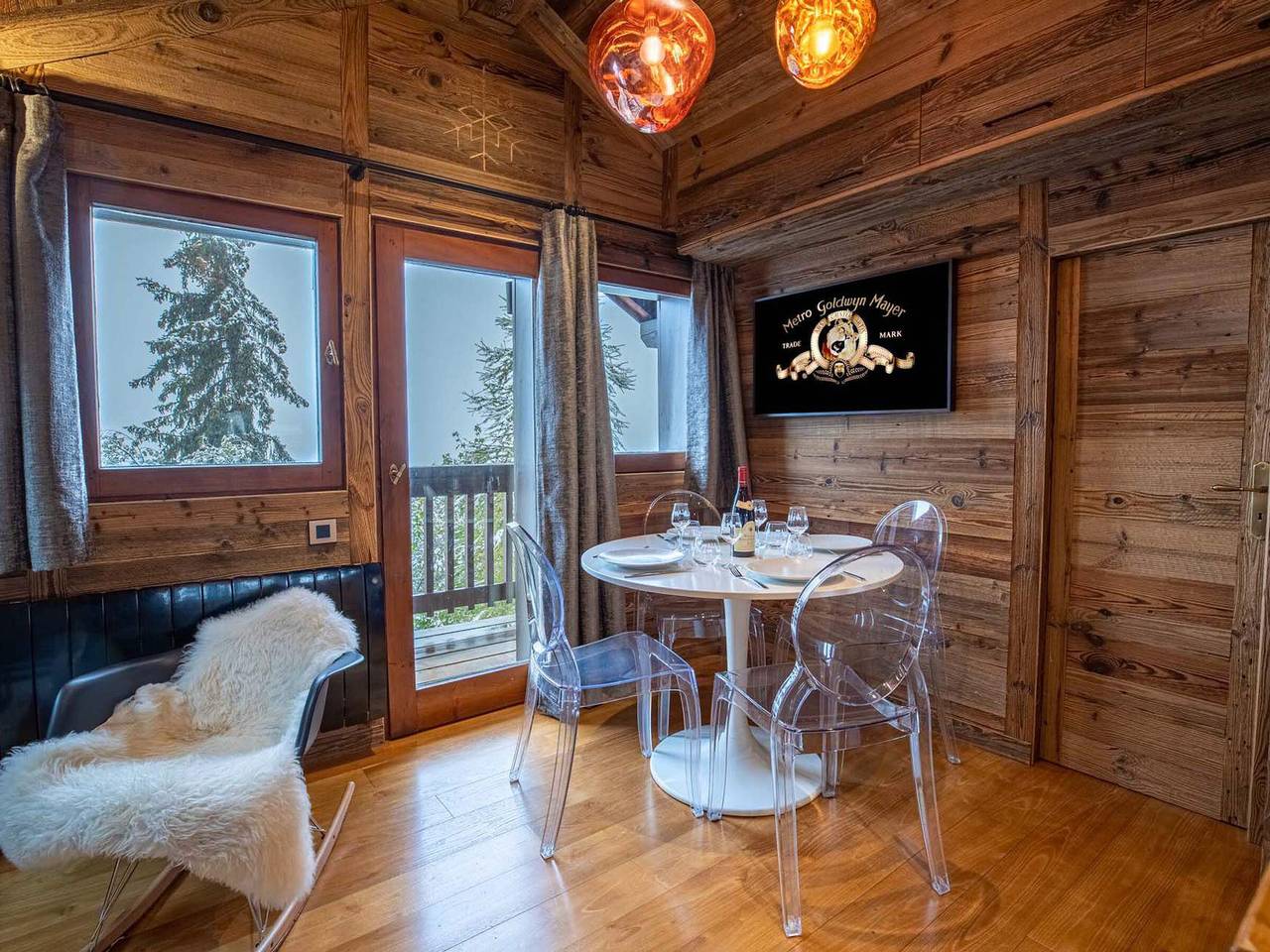 Ganze Wohnung, Ski-in/Ski-out Chalet in Méribel mit Wlan in Méribel, Les Allues