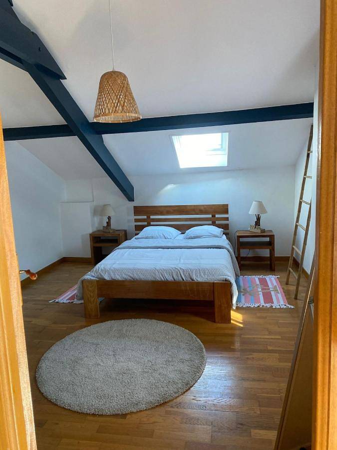 Maison à la campagne avec Piscine et Jacuzzi in Buanes, Landes