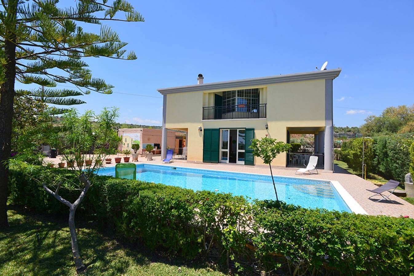 Villa Paola in Floridia, Syracuse Province