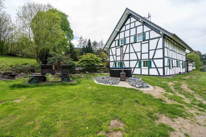Ferienhaus für 8 Personen, mit Terrasse und Garten sowie Sauna in Bonn und Umgebung - 2