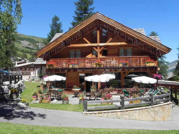 Hôtel pour 3 personnes, avec Balcon et Terrasse ainsi que Sauna et Vue