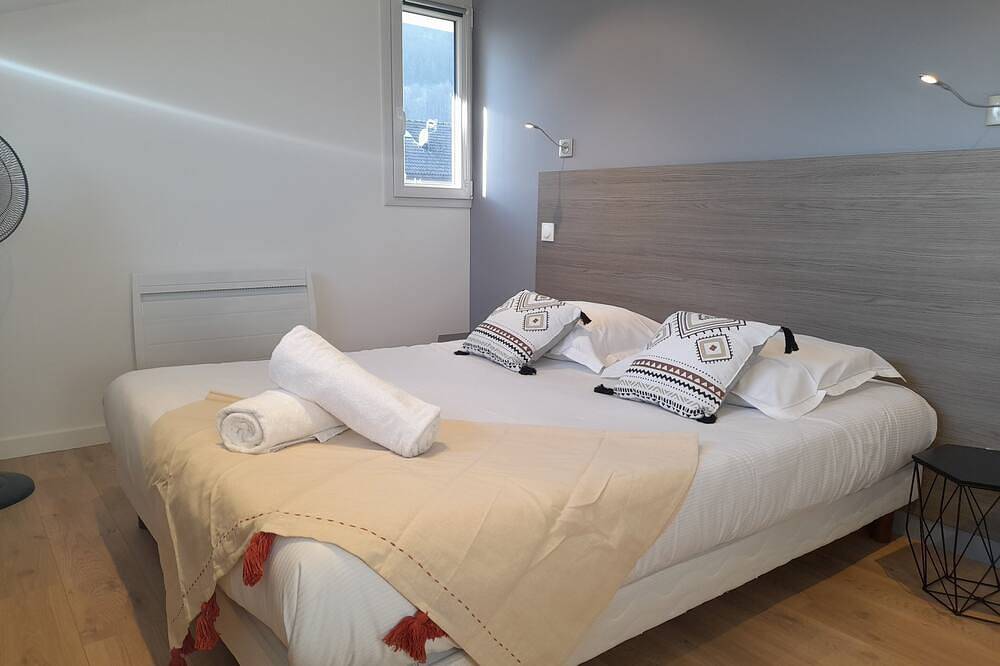 Ganze Wohnung, Apartment-Ensuite-Seeblick-4 etoiles in Sévrier, Parc naturel régional du Massif des Bauges