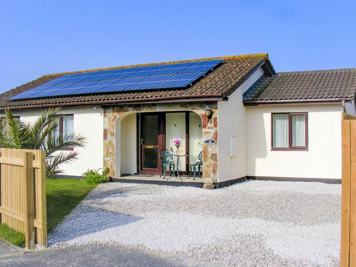 Holiday rental for 5 people, with garden in St. Merryn